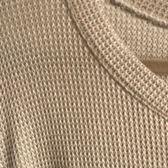 NWOT waffle knit top with side grommet/tie details. - Picture 5 of 6